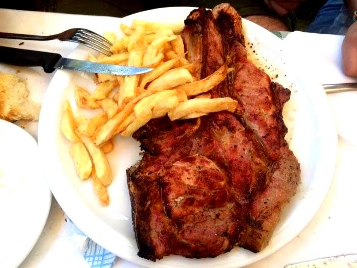 Μερίδα Θεσσαλονίκης VS μερίδα Αθήνας: Πού θα φας τα μεγαλύτερα πιάτα; (Pics)