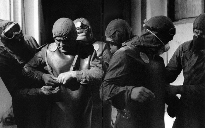 Αποστολή αυτοκτονίας στο Τσέρνομπιλ: Η πραγματική ιστορία των 3 σοβιετικών που έσωσαν την ανθρωπότητα