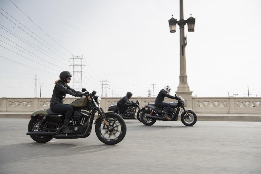 Street Rod: Το νέο μοντέλο της Harley Davidson είναι η επιτομή του εκλεπτυσμένου στιλ