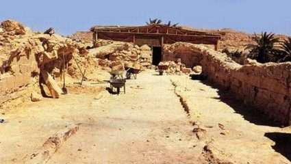 Το ραντεβού με την αθανασία: Η αρχαιολόγος που πίστεψε ότι βρήκε τον τάφο του Μ. Αλέξανδρου στην Αίγυπτο