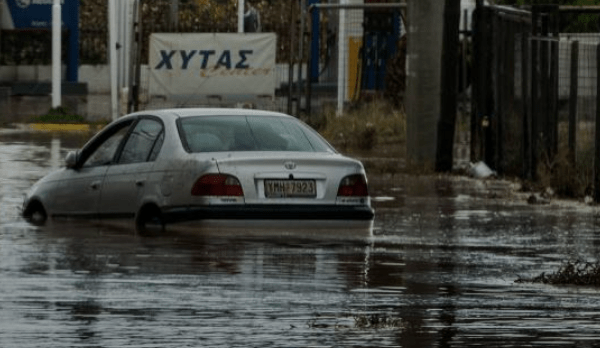 Τυφώνας Ζήνων: Πώς γεννήθηκε η σαρωτική κακοκαιρία που πλήττει την Ελλάδα (Vid)