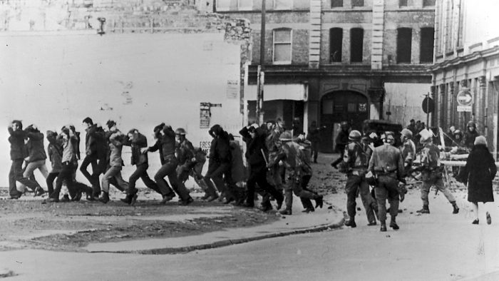 Bloody Sunday: Η χιλιοτραγουδισμένη Κυριακή που «μάτωσε» η Β. Ιρλανδία