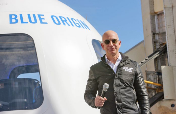 Jeff Bezos: Κατέκτησε τη Γη, τώρα παίρνει σειρά το υπόλοιπο σύμπαν