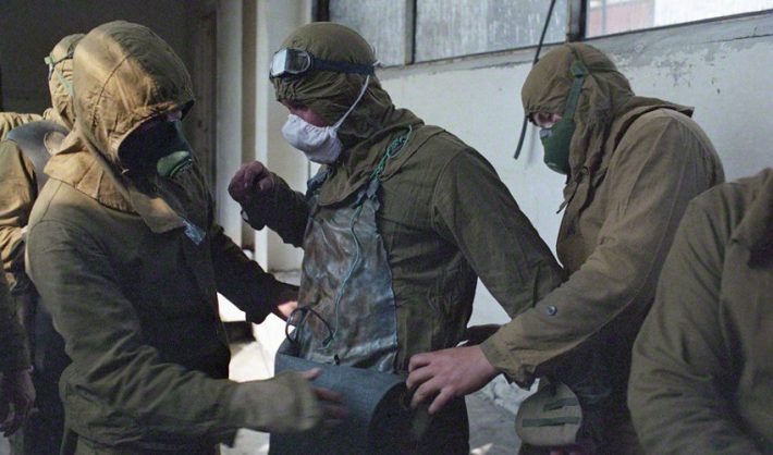 «Αν βουτήξεις θα πεθάνεις»: Ο ήρωας του Τσέρνομπιλ που βγήκε ζωντανός από μια αποστολή αυτοκτονίας