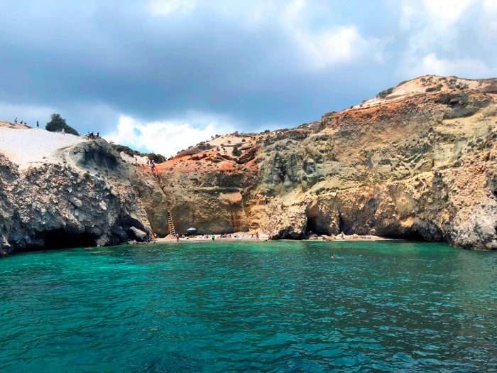 Παράδεισος μόνο για τολμηρούς: Στην ωραιότερη παραλία της Ελλάδας πας με δική σου ευθύνη (Pics)