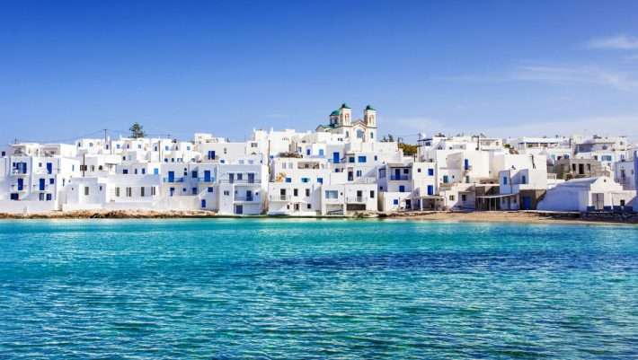 Το ελληνικό νησί που δίνει σε 6 μήνες ετήσιο εισόδημα αστικής τάξης