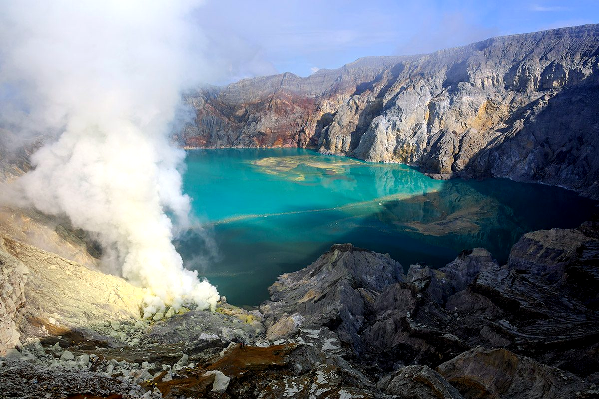 Η τιρκουάζ λίμνη του θανάτου: Το πιο όμορφο θέαμα του κόσμου μπορεί να σε σκοτώσει (Pics)