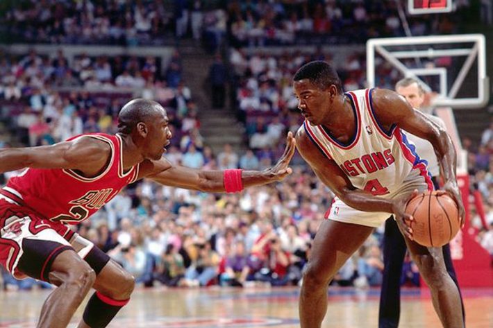 Το πιο unfair στην ιστορία του NBA: Όταν ο Μάικλ Τζόρνταν ανάγκασε τους αντιπάλους του να φύγουν από το γήπεδο