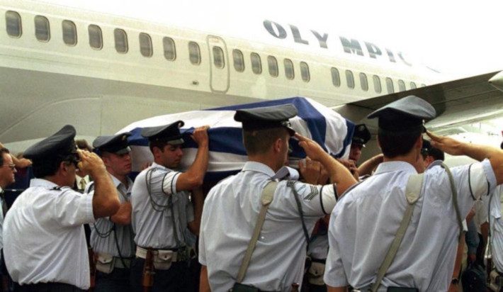 Βουτιά θανάτου: Η αεροπορική τραγωδία που σόκαρε την Ελλάδα το «μαύρο» Σεπτέμβρη του '99