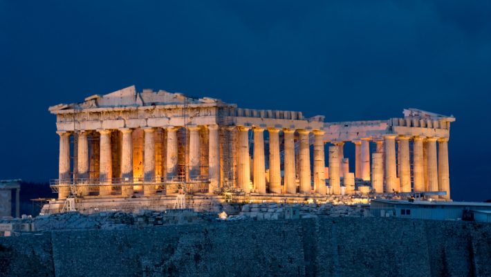 «Μακροπρόθεσμος δανεισμός»: Το αντάλλαγμα που ζητούσαν οι Άγγλοι για την επιστροφή των Γλυπτών του Παρθενώνα στην Ελλάδα