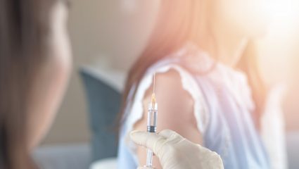 Μήπως είναι καιρός να μετατρέψουμε σε κολάσιμο τον μη εμβολιασμό των παιδιών;