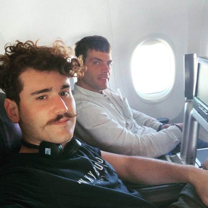 ÎÎ­Î¿ Î¼Î±Î»Î»Î¯, Î½Î­Î± ÎµÎ¼ÏÎ¬Î½Î¹ÏÎ·: ÎÏÏÎ¹ Î¼ÏÎ±Î¯Î½ÎµÎ¹ Î¿ Â«ÎÏÎ±ÏÏÂ» ÏÏÎ¿ Î½Î­Î¿ ÏÎ¹Î¬Î»Î¹ÏÎ¹ (Pic)