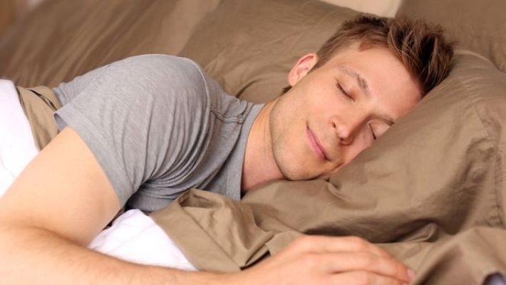 Οι 5 χειρότεροι τρόποι να ξυπνήσεις το πρωί