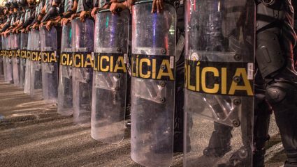 Ο Οκτώβριος της «Φωτιάς» στη Λατινική Αμερική: Η ιστορία κάνει κύκλο, αλλά πόση δύναμη υπάρχει πια;