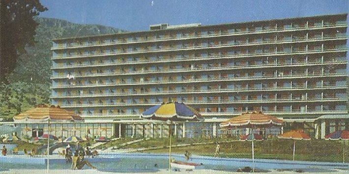 Όλη η Ευρώπη έψαχνε δωμάτιο: Το άδοξο τέλος του ελληνικού ξενοδοχείου που σκανδάλισε την τοπική κοινωνία (Pics)