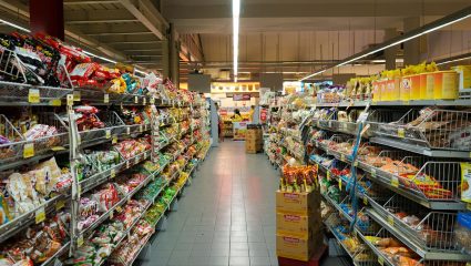 Αλλάζουν πίστα: Οι 3 μεγάλες αλλαγές των σούπερ μάρκετ στην Ελλάδα που μπαίνουν στη νέα εποχή