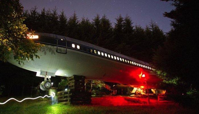 Ο θρύλος της Ολυμπιακής: Το αεροπλάνο που μετέφερε τη σορό του Ωνάση «προσγειώθηκε» σε δάσος της Αμερικής