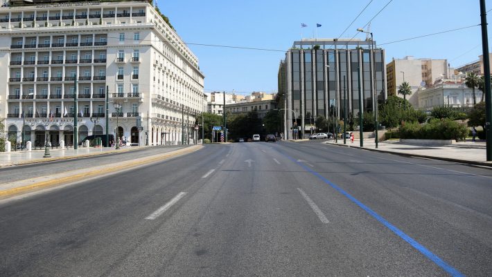 Δεν κυκλοφορεί ψυχή: Τα 5 νέα μέτρα της κυβέρνησης που έπεισαν τους Έλληνες να κλειστούν στα σπίτια (Pics)