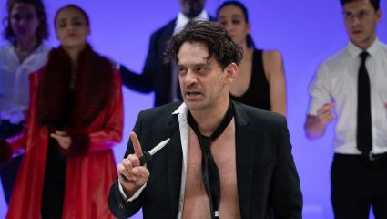 Το ελληνικό θέατρο δεν παύει να επικοινωνεί: Παραστάσεις που μπορείτε να δείτε online δωρεάν ή με ελάχιστο αντίτιμο