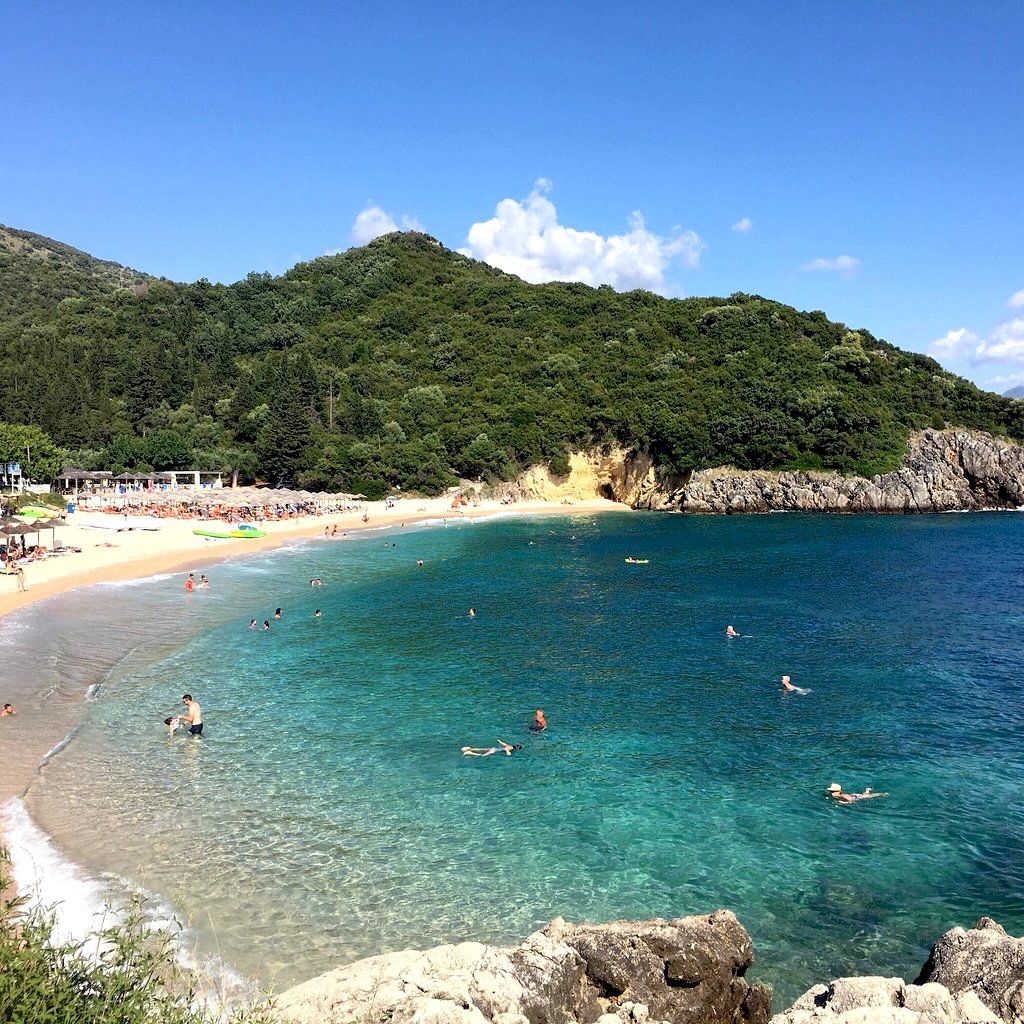 Η «Καραϊβική της Ελλάδας»:  Το παραθαλάσσιο χωριό που αποθεώνουν οι χρήστες του Tripadvisor (Pics)