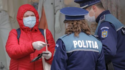 Υγειονομική βόμβα δίπλα μας: Το εγκληματικό λάθος των Ρουμάνων που διέσπειρε τον κορωνοϊό στα Βαλκάνια