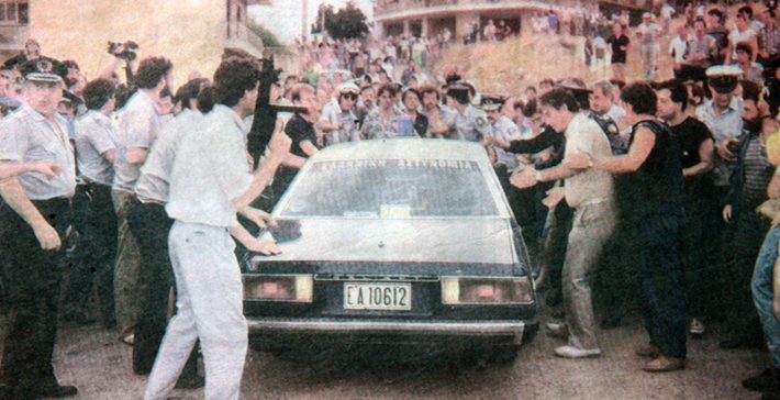 Η «μάχη της Καλογρέζας»: Η μέρα που το πανελλήνιο είδε live την αστυνομία να γαζώνει τον Μιχάλη Πρέκα