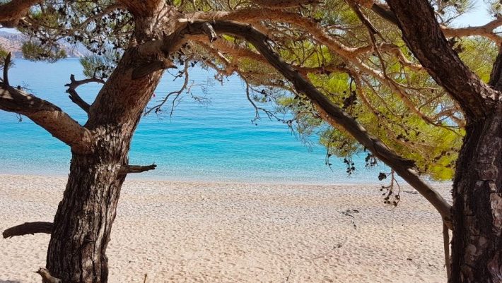 Πριβέ διακοπές σε ένα μήνα: Το πιο ζεστό νησί που τον Σεπτέμβρη είναι στα καλύτερά του (Pics)