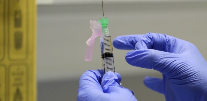 Εμβόλιο γρίπης: Τι συστήνει το υπουργείο Υγείας σε εγκύκλιο