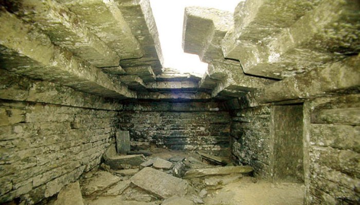 Τα 25 εκπληκτικά «Δρακόσπιτα»: Το απόκοσμο αίνιγμα της Εύβοιας που οι αρχαιολόγοι δεν έχουν απαντήσει ακόμα
