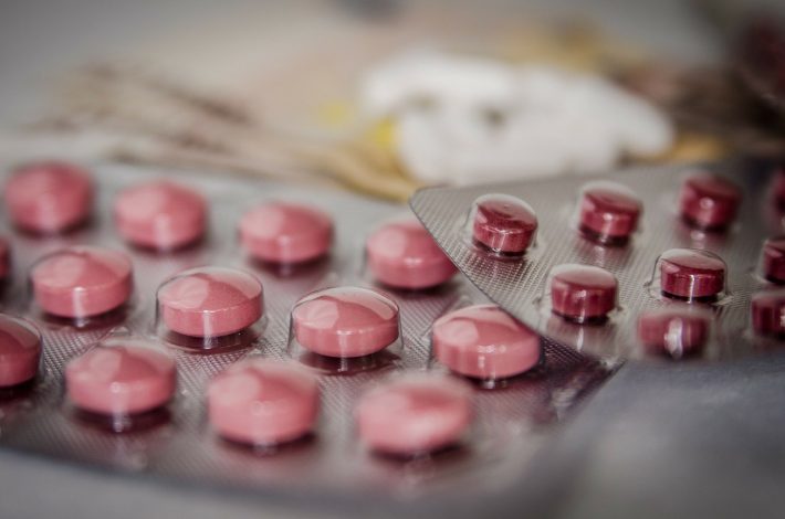Το παίρνεις με τη διάγνωση: Το φάρμακο που τελειώνει οριστικά την πανδημία του κορωνοϊού