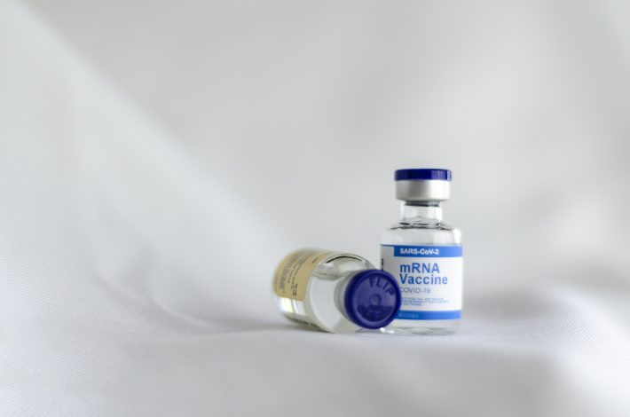 Παρενέργειες Pfizer & Moderna: Τι δείχνει η απουσία ήπιων συμπτωμάτων μετά τον εμβολιασμό