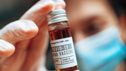 Ιστορική στιγμή: Το πρώτο εμβόλιο κατά του καρκίνου γράφει επιτέλους την αρχή του τέλους του