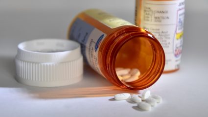 Κορωνοϊός: Το χάπι της Merck βουλιάζει τις μετοχές Moderna – Pfizer