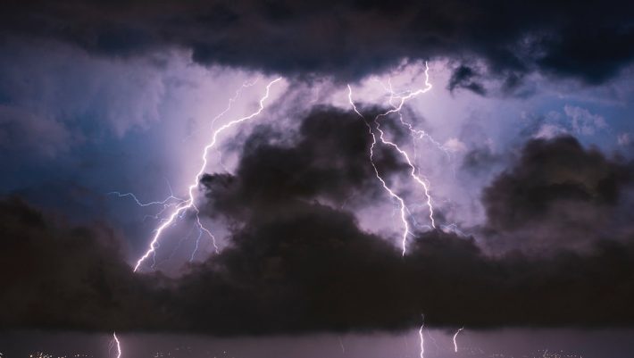 Κακοκαιρία Μπάλλος, Live χάρτης: Καταιγίδες στην Αττική – Η πρόγνωση για τις επόμενες ώρες