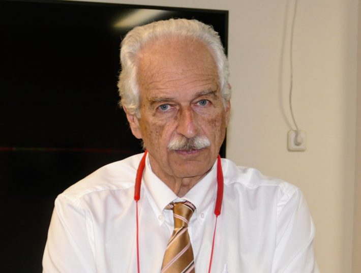 «Πρέπει να γίνει άμεσα»: Ο φόβος του καθηγητή Γουργουλιάνη για τους πλήρως εμβολιασμένους που νοσούν