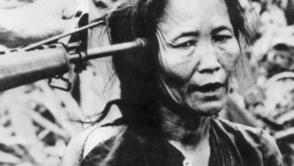 Σφαγή στο Μι Λάι: Καταστρέψτε ό,τι περπατά, σέρνεται ή φωνάζει