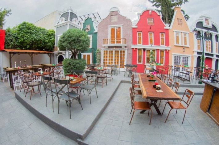 Κι όμως είναι στην Αττική: Ένα μεξικάνικο σε «ολλανδική» γειτονιά είναι η πιο ωραία πλατεία της πόλης