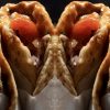 Αφράτη πίτα, μαλακό κρέας: Το σουβλατζίδικο με τη μυστική συνταγή που ξετρέλανε τον Σκαρμούτσο ανοίγει μόνο 5 ώρες