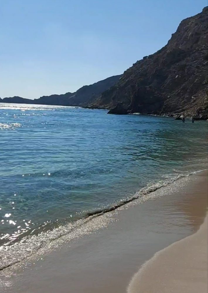 42€ την ημέρα: Στο νησί της ξεκούρασης που όλο τον Σεπτέμβρη έχει καλοκαίρι βρίσκεις ό,τι ζητάς σε τιμές 2020 (Pics)