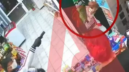 Ληστής σημάδεψε με όπλο μητέρα και το παιδάκι της σε κατάστημα στα Λιόσια: Στη δημοσιότητα βίντεο-ντοκουμέντο