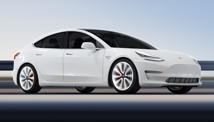 634km αυτονομίας: Πόσο κοστίζει το νέο υπερεξελιγμένο Tesla που ήρθε και στην Ελλάδα