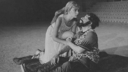 Του μάθαινε τους ρόλους η γυναίκα του: Ο ηθοποιός που έπαιζε Αριστοφάνη σε Επίδαυρο και Ηρώδειο χωρίς να ξέρει γράμματα