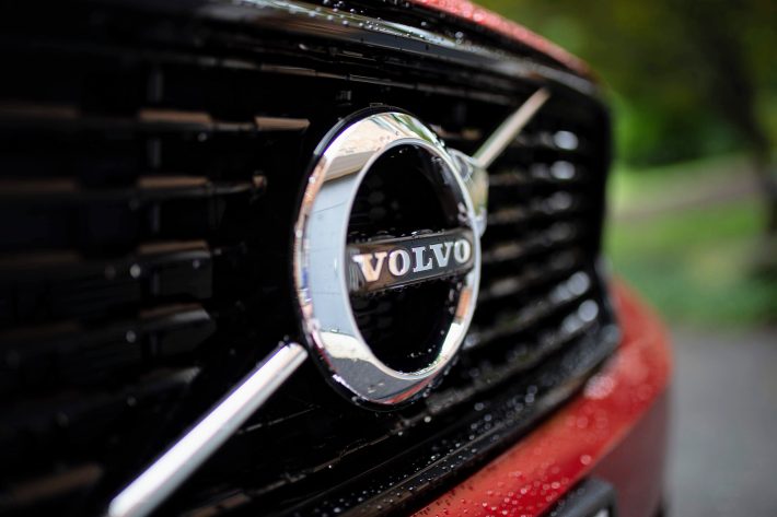 Το μεγαλείο της γενναιοδωρίας: Η πατέντα που η Volvo πρόσφερε δωρεάν σώζοντας πάνω από 1 εκατ. ζωές