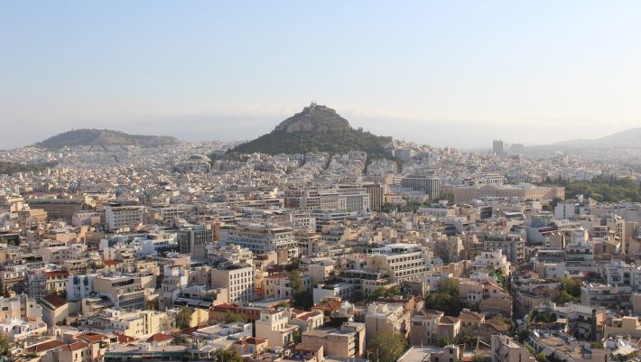 Ξεπερνάει γιατρούς και δικηγόρους: Το πιο επικερδές νέο επάγγελμα στην Ελλάδα που έχει αύξηση 700%