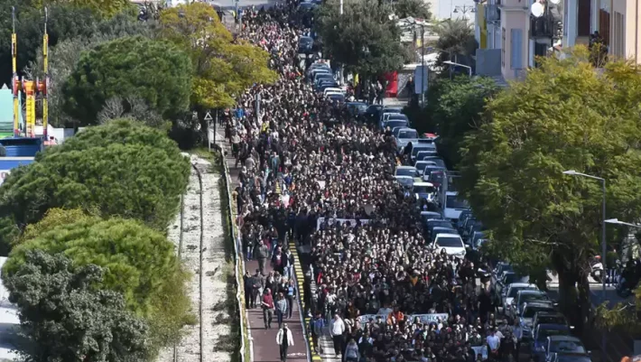 Τέμπη: Οι συγγενείς των θυμάτων βλέπουν καθυστέρηση στην έρευνα