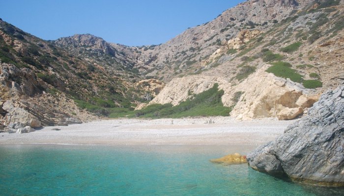 Γεμάτο απ’ το Πάσχα: Το ελληνικό νησί με 100% πληρότητα που επιλέγουν ζευγάρια και περιπατητές (Pics)