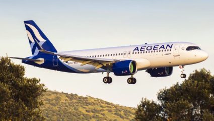 «Οι αεροσυνοδοί έκλαιγαν»: Τι συνέβη στην άγρια πτήση της Aegean τη Δευτέρα που έκανε βουτιά 20.000 ποδιών