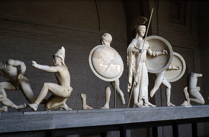 Κλοπή μεγέθους Παρθενώνα: Οι αρχαιοθήρες που ξεπέρασαν τον Έλγιν, βεβηλώνοντας τους 17 Έλληνες πολεμιστές
