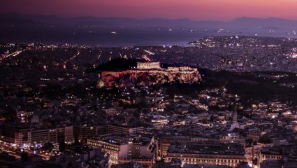 Απροσδόκητη γοητεία: 5 λόγοι που η Αθήνα είναι στα καλύτερά της τον Αύγουστο