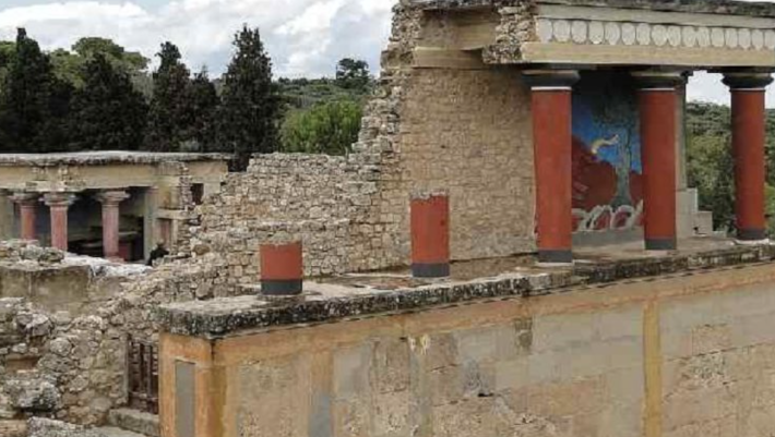 Ένας τουρίστας τα ξέρει όλα: Εσύ αναγνωρίζεις 10 μνημεία μας, στο κουίζ που οι μισοί Έλληνες κάνουν πάνω από 2 λάθη;